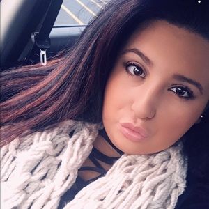 Meet your Posher, Christina